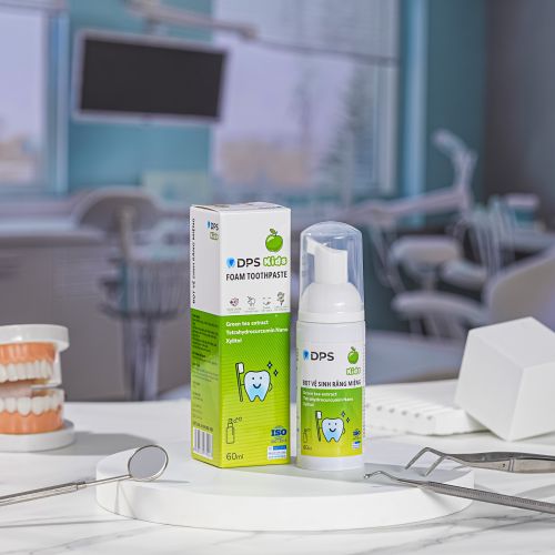 Bọt vệ sinh răng miệng DPS KIDS Hương táo